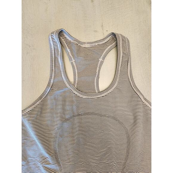 Lululemon Swiftly Tech Racerback SZ 6 Black White Stripe - Picture 5 of 9